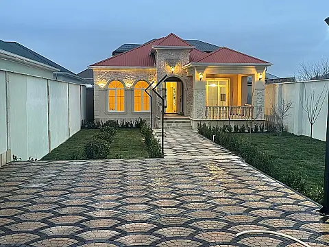 Satılır 4 otaqlı həyət evi 145 m²
