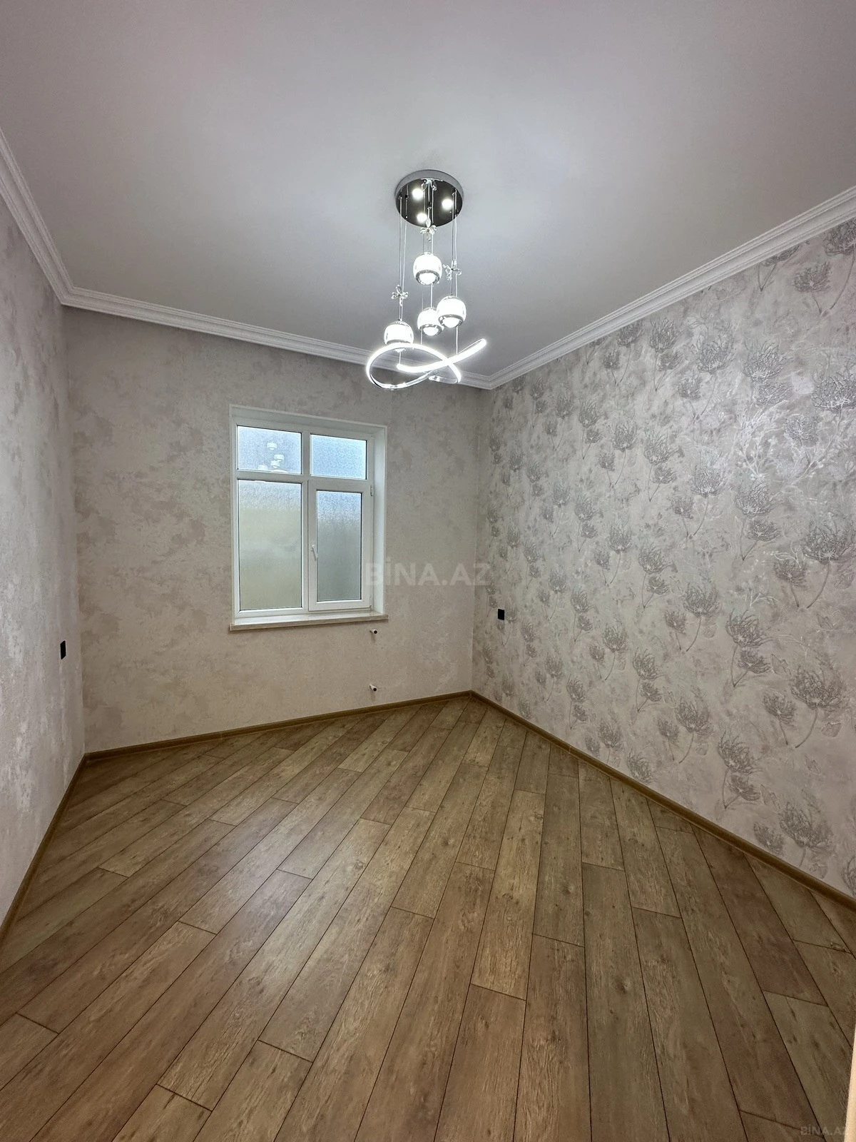 Satılır 4 otaqlı həyət evi 145 m²