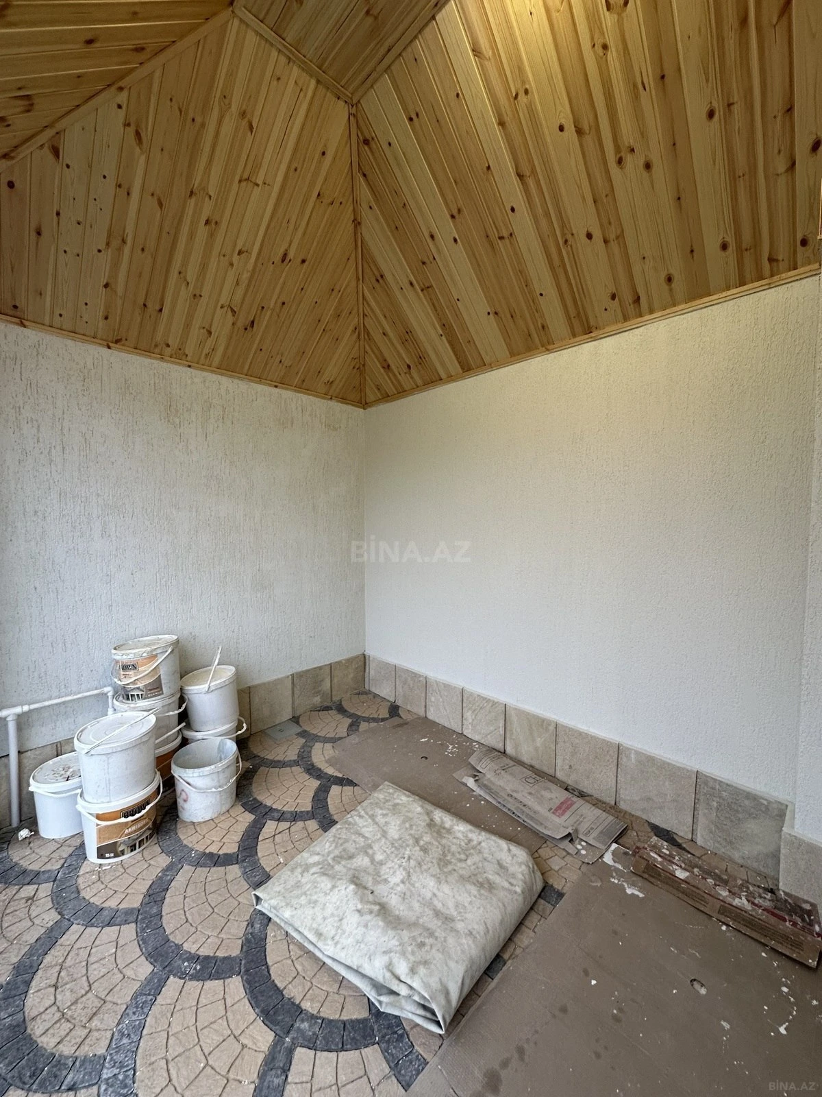 Satılır 4 otaqlı həyət evi 145 m²