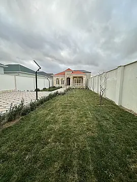 Satılır 4 otaqlı həyət evi 145 m²