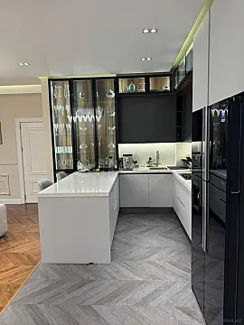 Satılır 2 otaqlı mənzil 88 m²