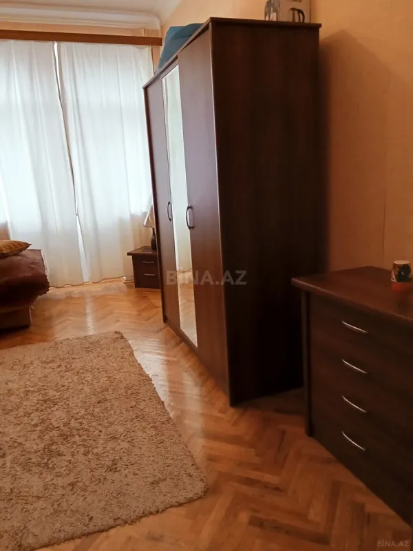 Kirayə verilir 2 otaqlı mənzil 67 m²