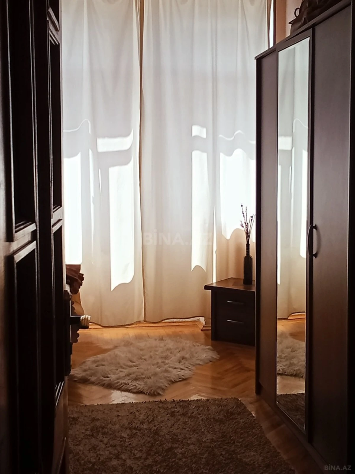 Kirayə verilir 2 otaqlı mənzil 67 m²