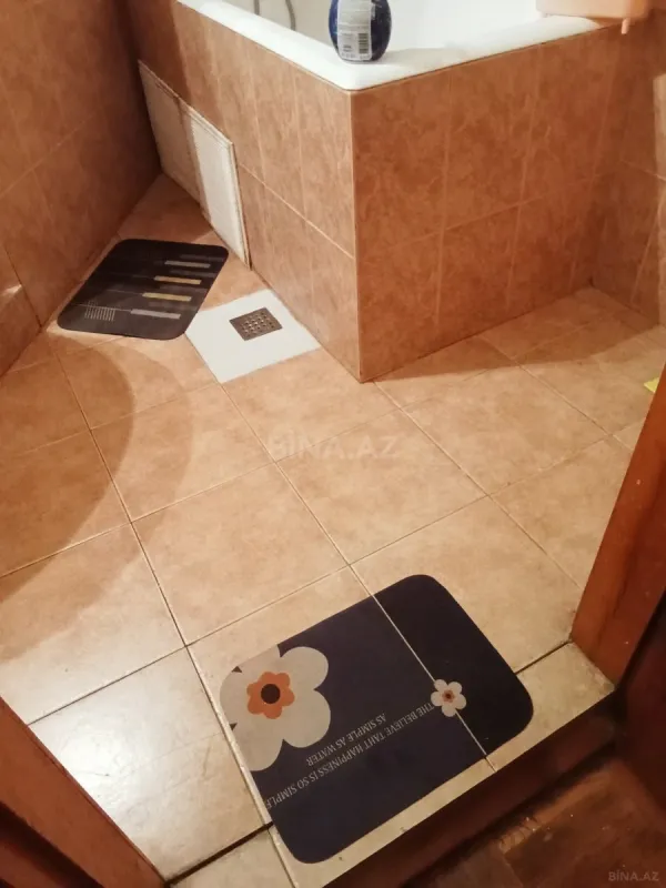 Kirayə verilir 2 otaqlı mənzil 67 m²