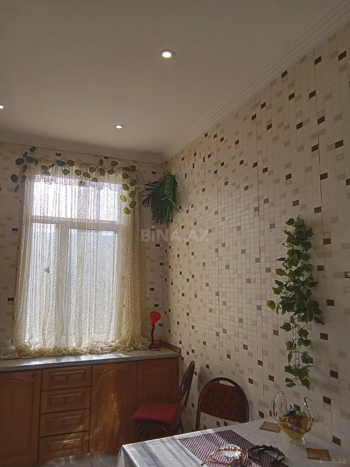 Kirayə verilir 2 otaqlı mənzil 67 m²