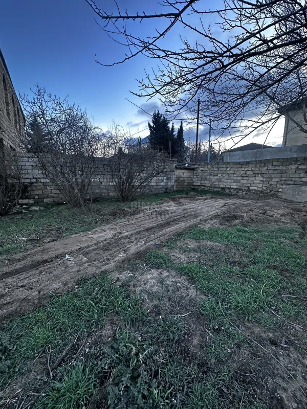 Satılır torpaq sahəsi 2 m²