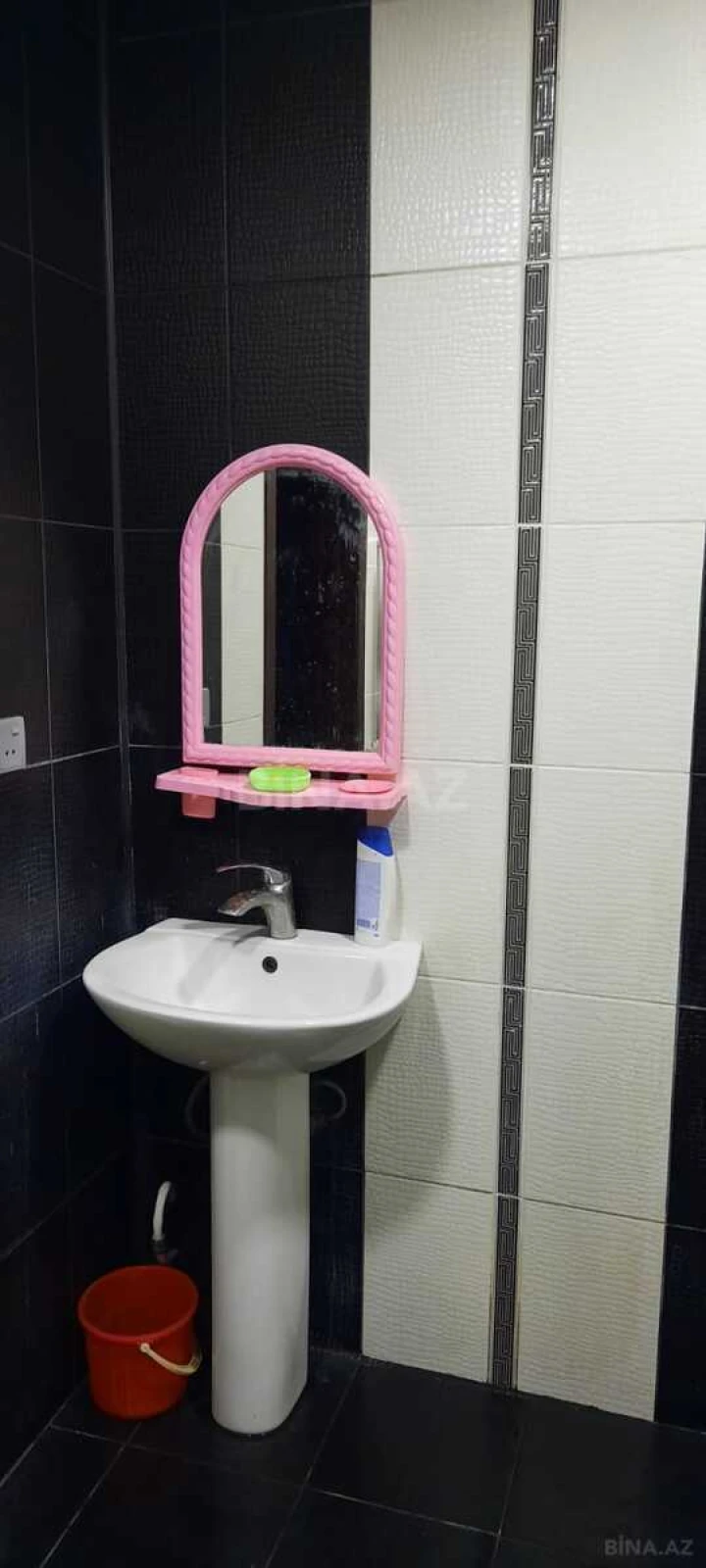 Kirayə verilir 2 otaqlı mənzil 60 m²