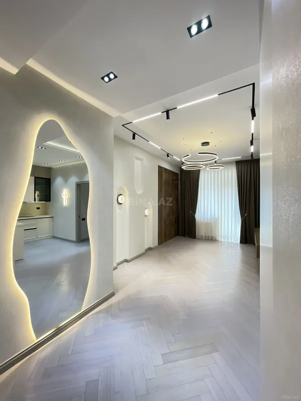 Satılır 2 otaqlı mənzil 68 m²