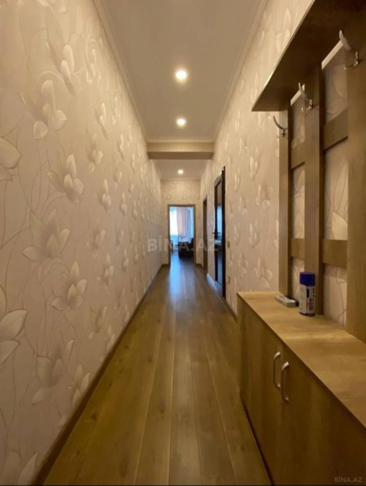 Kirayə verilir 2 otaqlı mənzil 65 m²