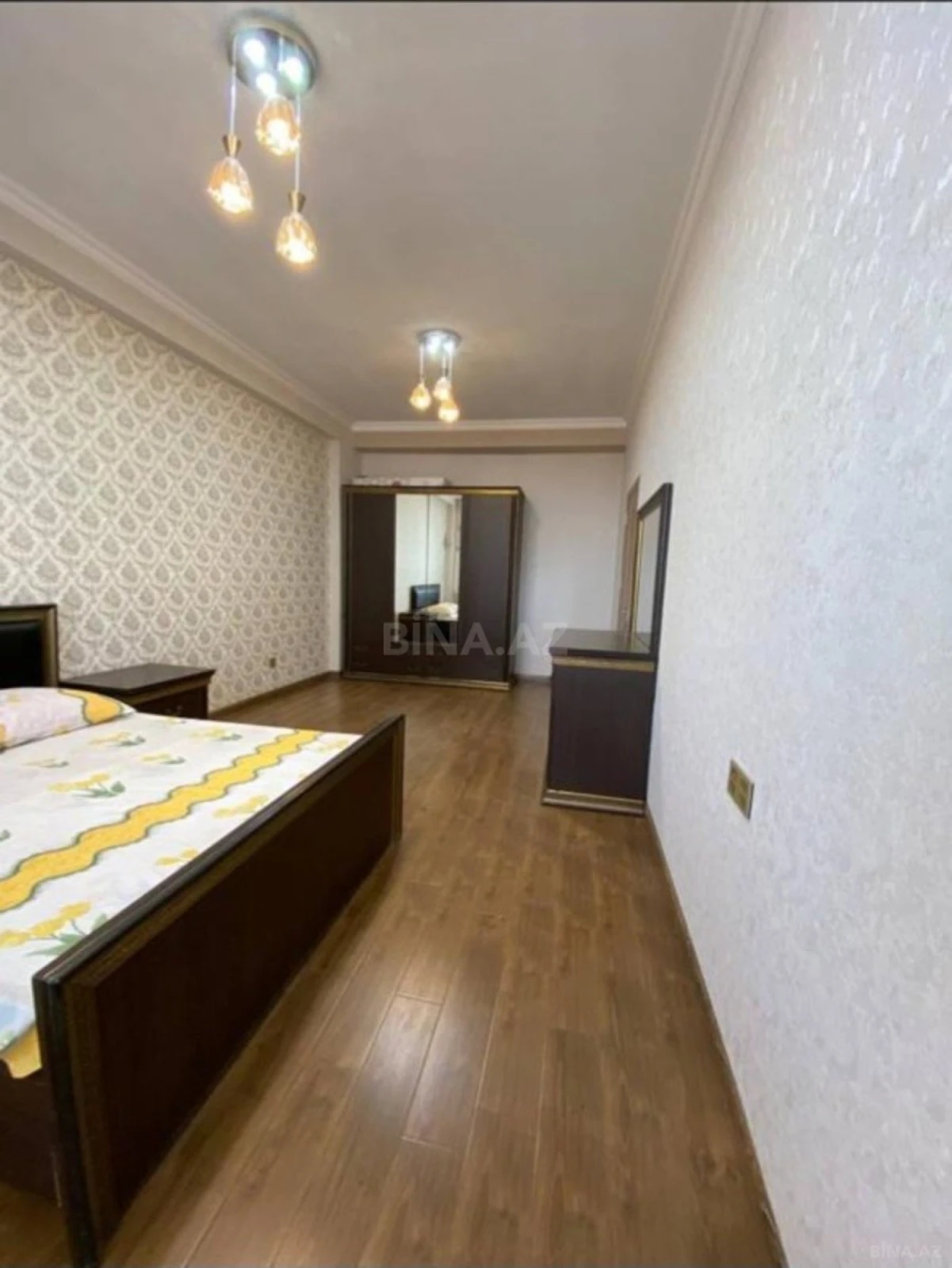 Kirayə verilir 2 otaqlı mənzil 65 m²