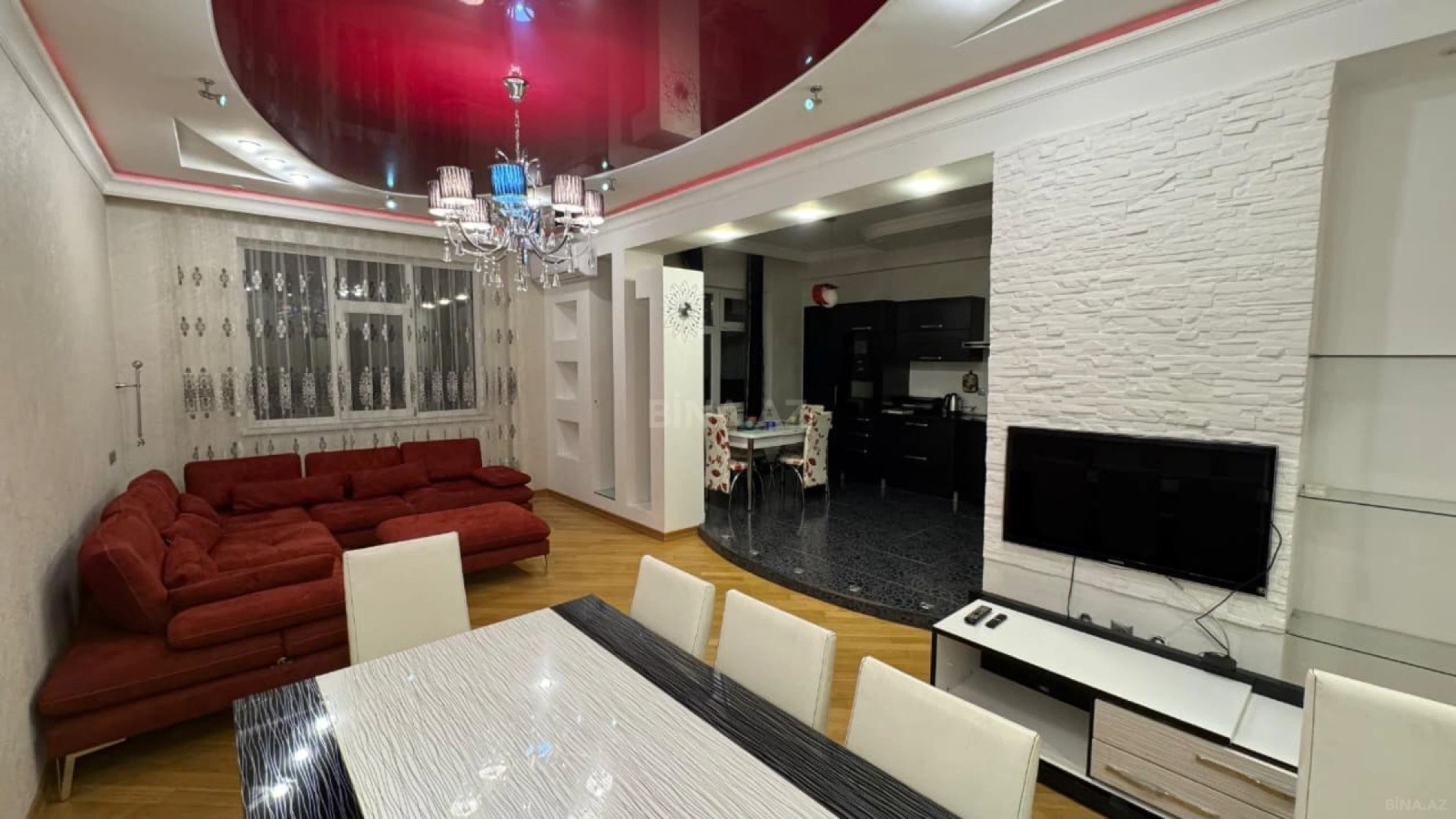 Kirayə verilir 3 otaqlı mənzil 116 m²