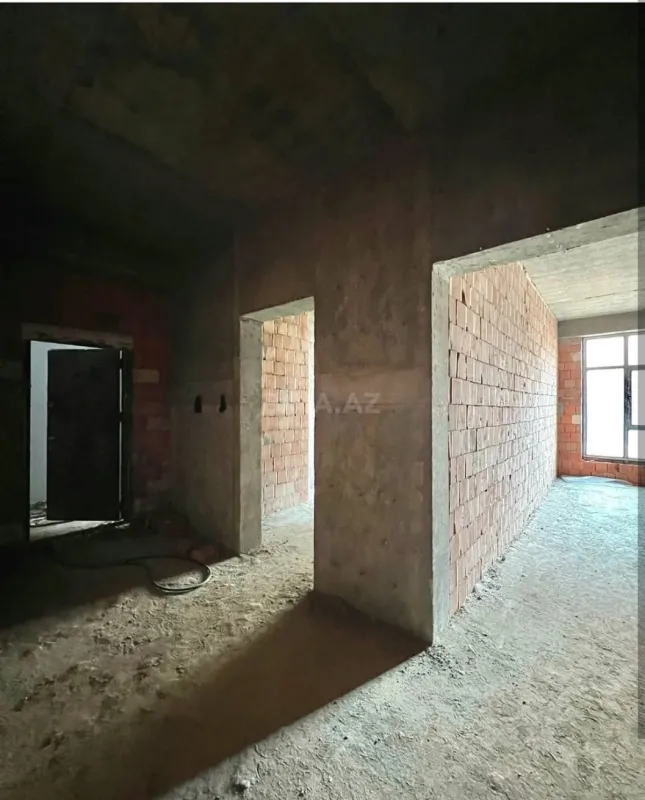 Satılır 3 otaqlı mənzil 120 m²