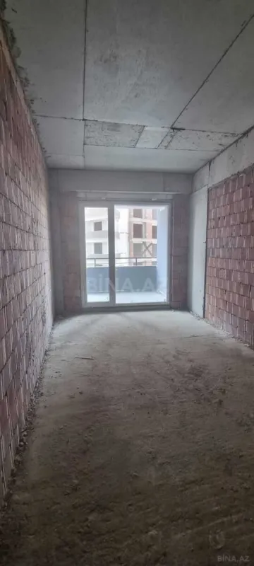 Satılır 3 otaqlı mənzil 110 m²