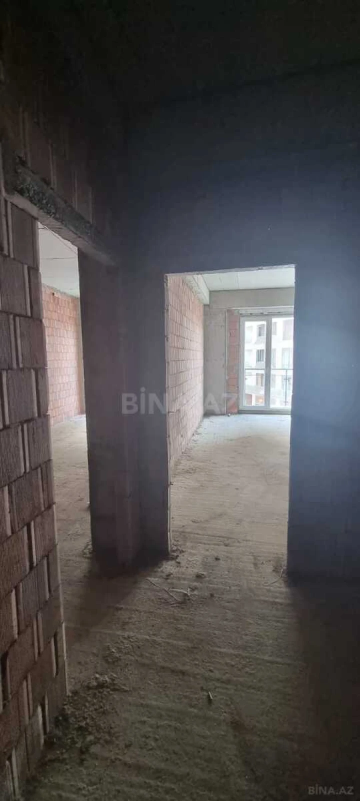 Satılır 3 otaqlı mənzil 110 m²
