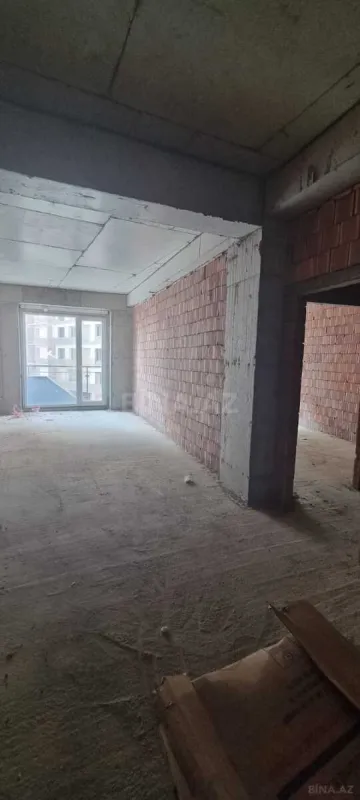 Satılır 3 otaqlı mənzil 110 m²