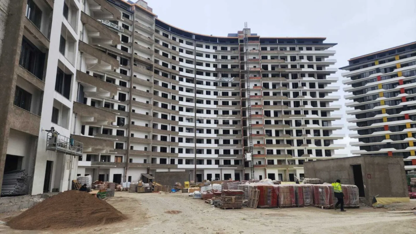 Satılır 3 otaqlı mənzil 110 m²
