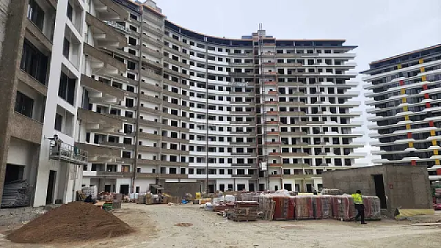 Satılır 3 otaqlı mənzil 110 m²