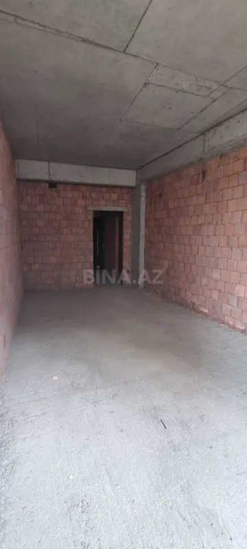 Satılır 3 otaqlı mənzil 110 m²