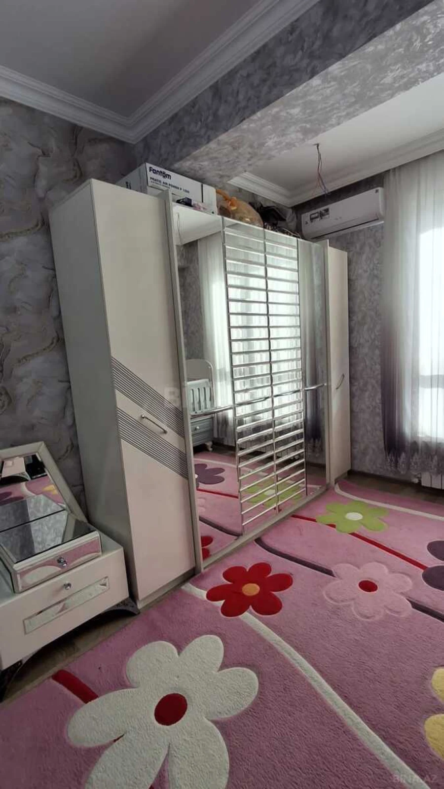 Satılır 2 otaqlı mənzil 54 m²