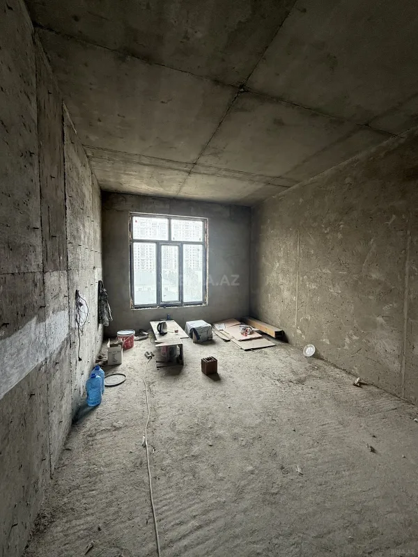 Satılır 2 otaqlı mənzil 69 m²