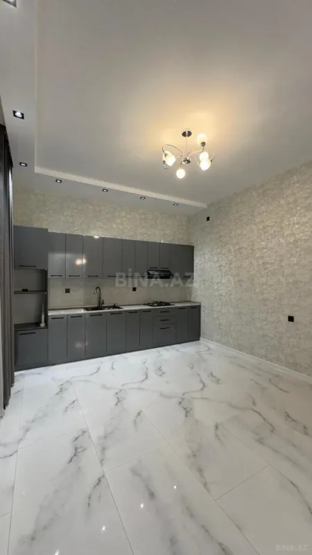 Satılır 4 otaqlı həyət evi 180 m²