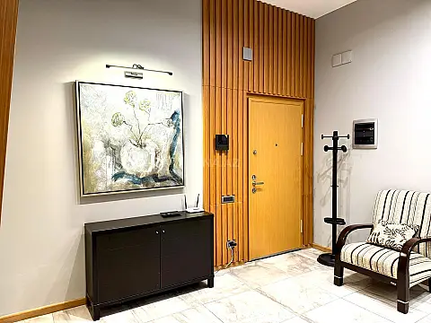 Satılır 3 otaqlı mənzil 140 m² — Bakı, İnşaatçılar 3 otaq 140.00 m²