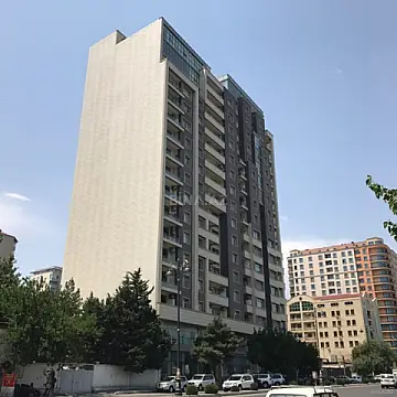 Satılır 3 otaqlı mənzil 125 m²