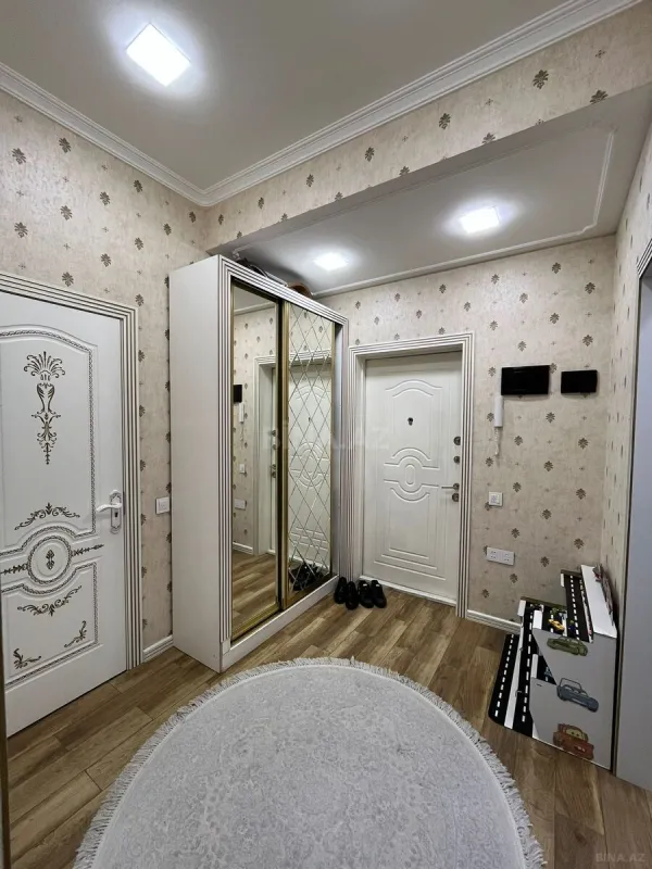 Satılır 2 otaqlı mənzil 60 m²