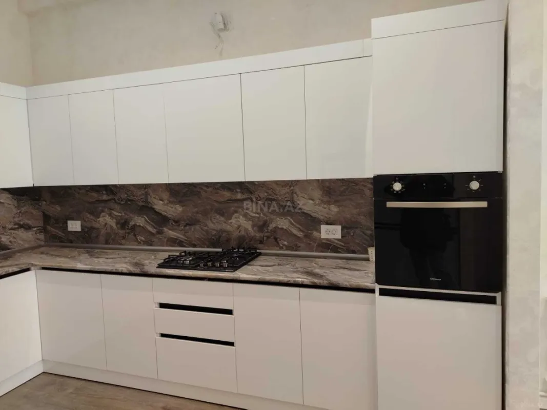 Kirayə verilir 2 otaqlı mənzil 100 m²