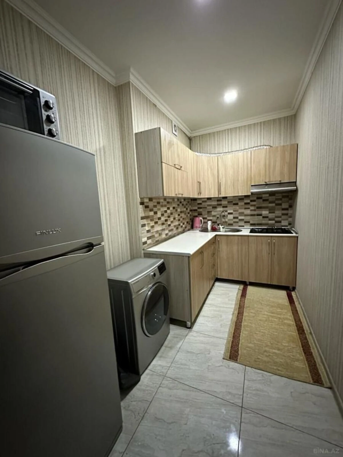 Kirayə verilir 2 otaqlı mənzil 90 m²