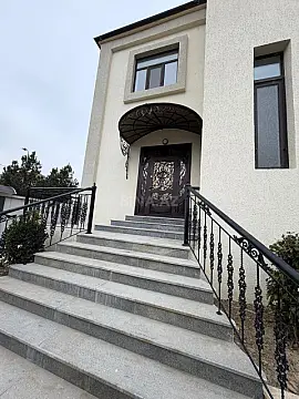 Satılır 8 otaqlı həyət evi 780 m² — Bakı, Badamdar 8 otaq 780.00 m²
