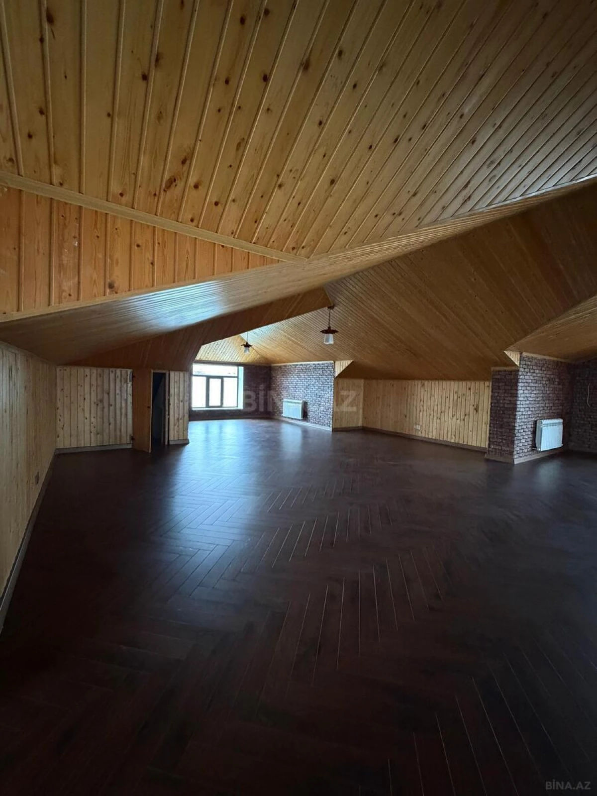 Satılır 8 otaqlı həyət evi 780 m²