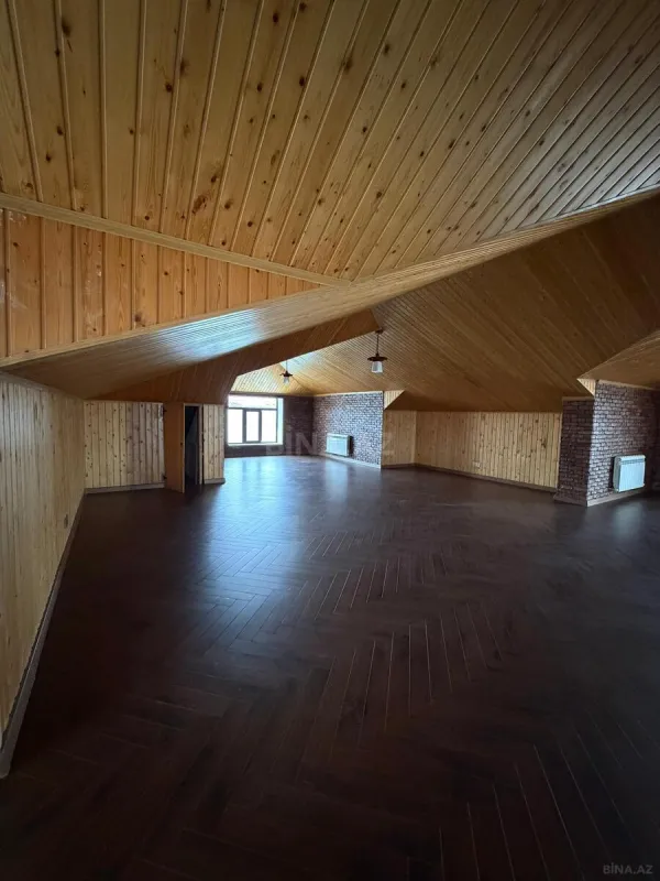 Satılır 8 otaqlı həyət evi 780 m²