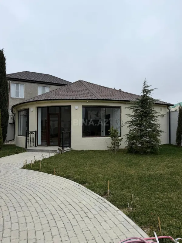 Satılır 8 otaqlı həyət evi 780 m²