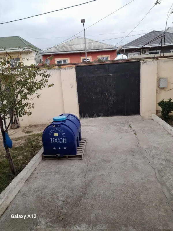 Satılır 4 otaqlı həyət evi 118 m²