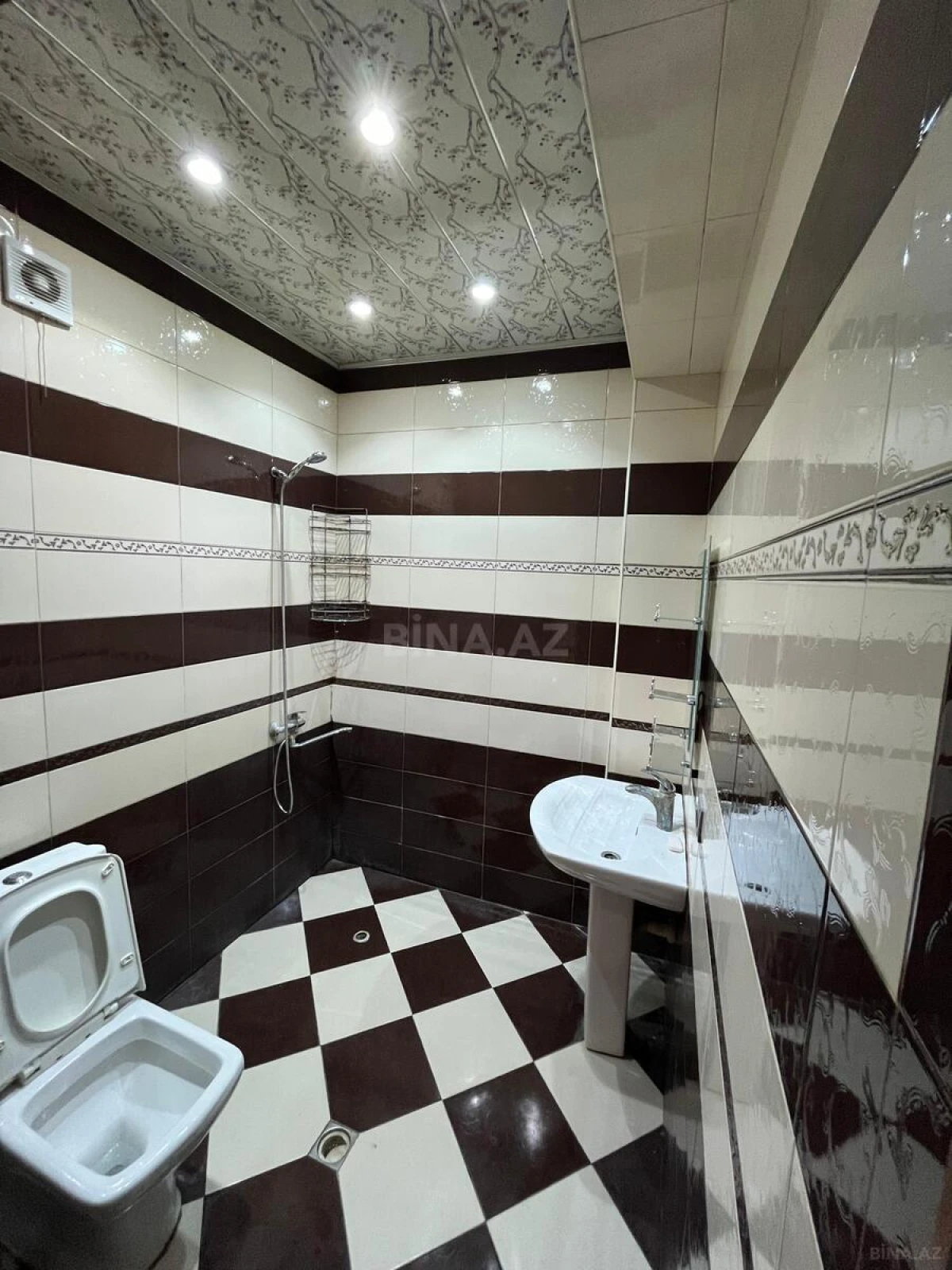 Kirayə verilir 3 otaqlı mənzil 115 m²