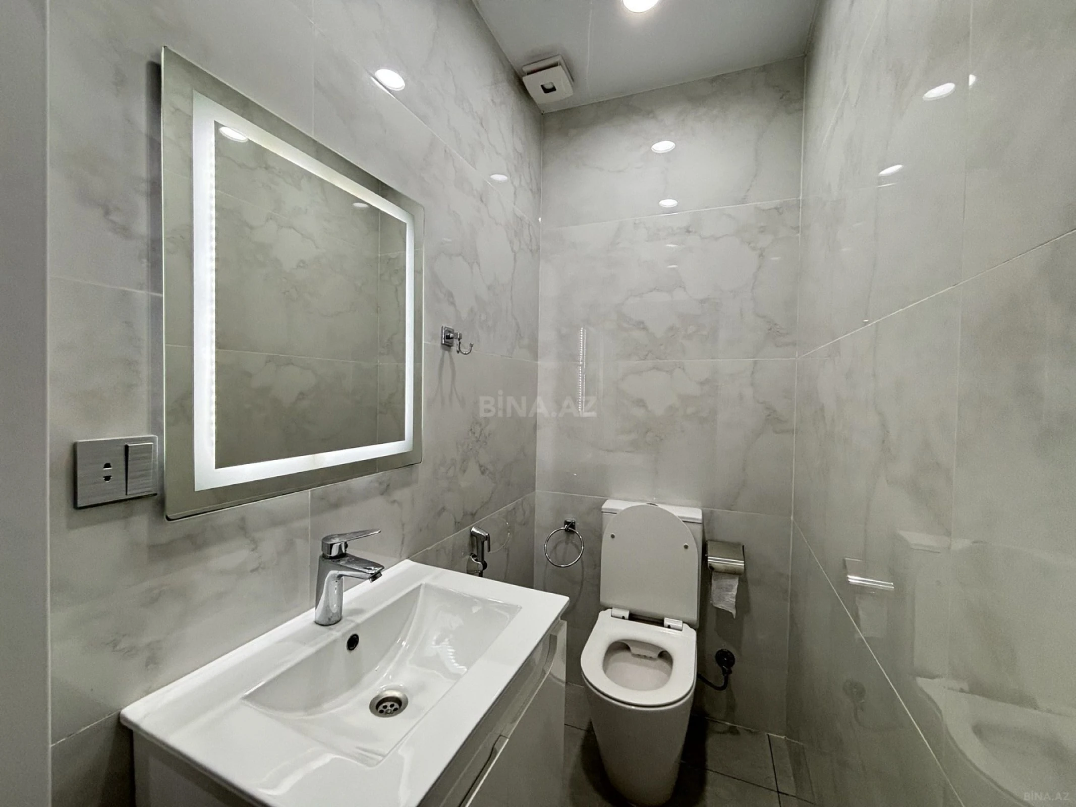 Kirayə verilir 3 otaqlı mənzil 100 m²