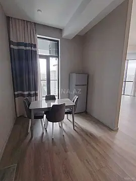 Kirayə verilir 2 otaqlı mənzil 75 m²