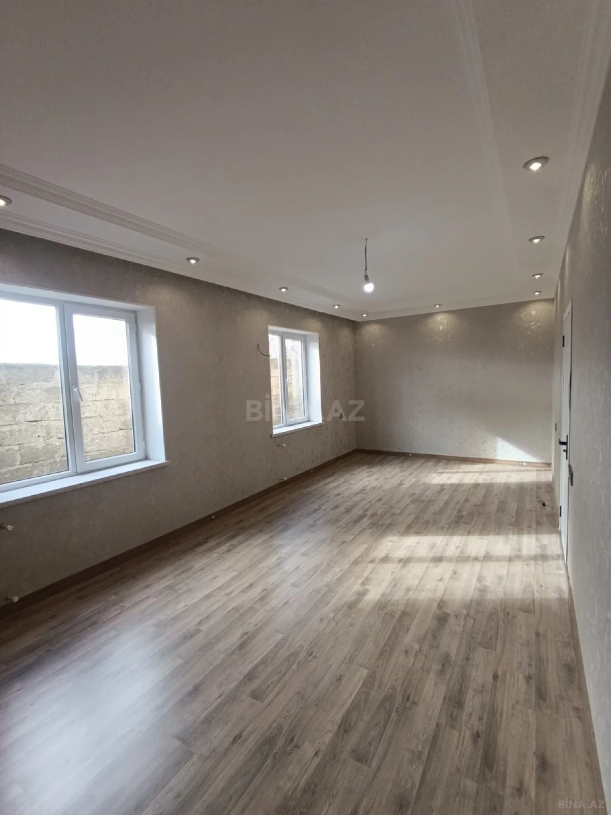 Satılır 3 otaqlı həyət evi 100 m²