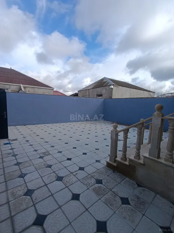 Satılır 3 otaqlı həyət evi 100 m²