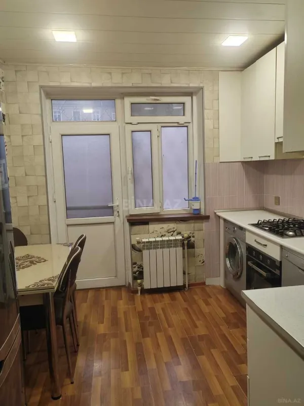 Satılır 4 otaqlı mənzil 95 m²
