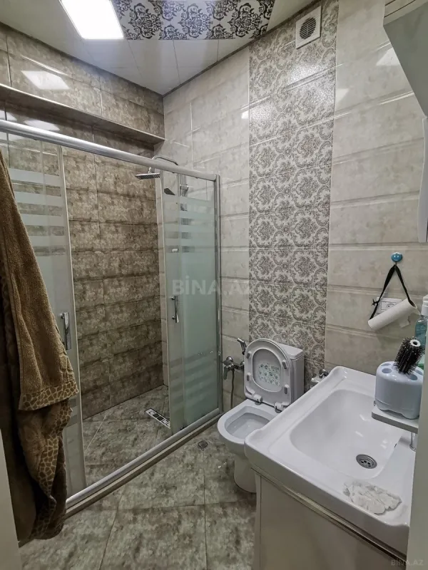 Kirayə verilir 2 otaqlı mənzil 75 m²