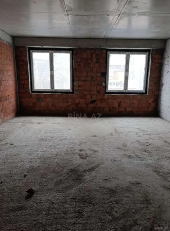Satılır 5 otaqlı mənzil 205 m²