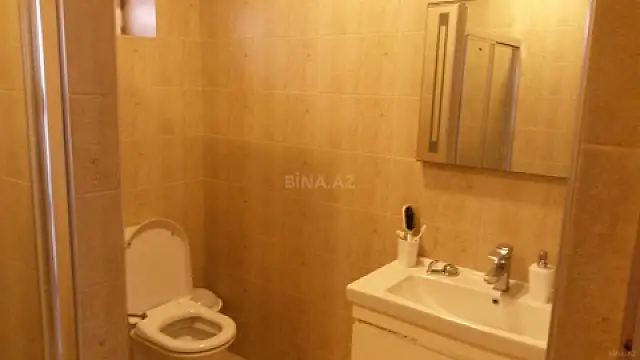 Satılır 5 otaqlı həyət evi 205 m²