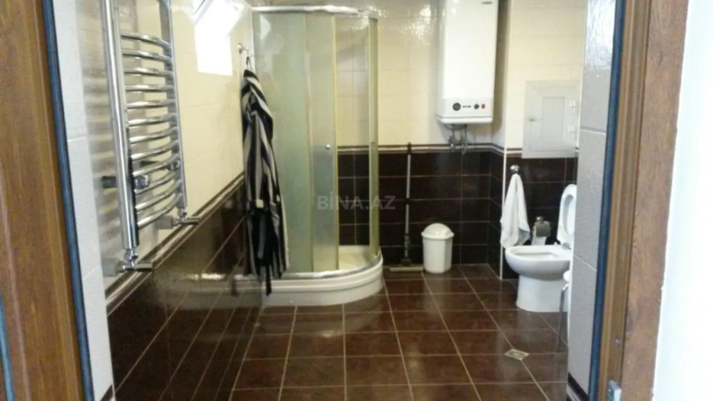 Satılır 5 otaqlı həyət evi 205 m²