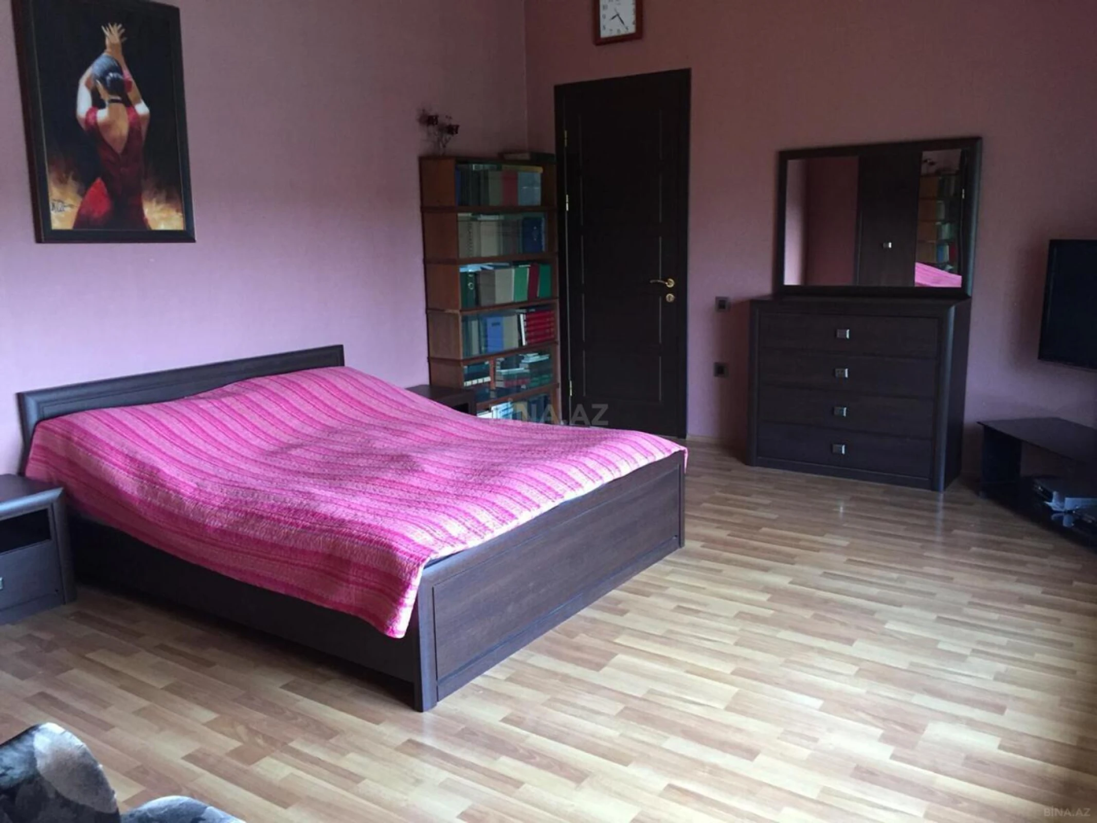 Satılır 5 otaqlı həyət evi 205 m²