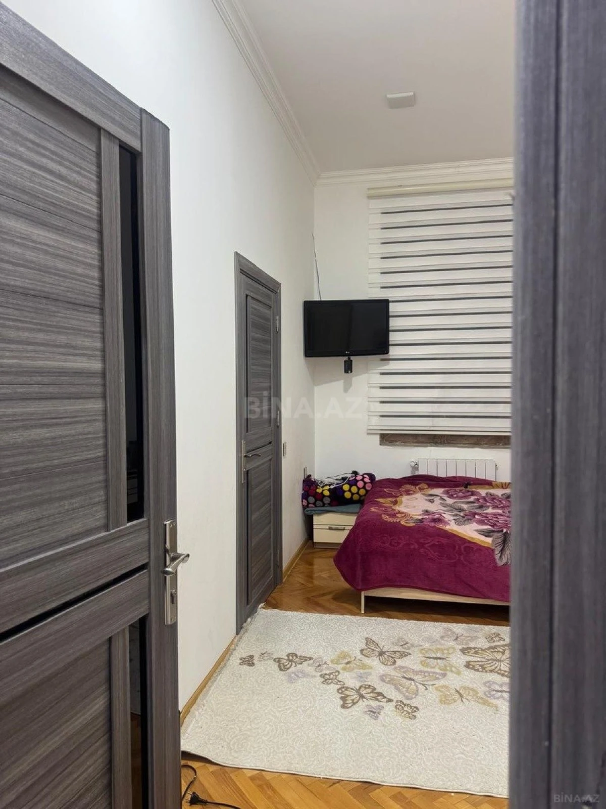 Satılır 4 otaqlı mənzil 62 m²
