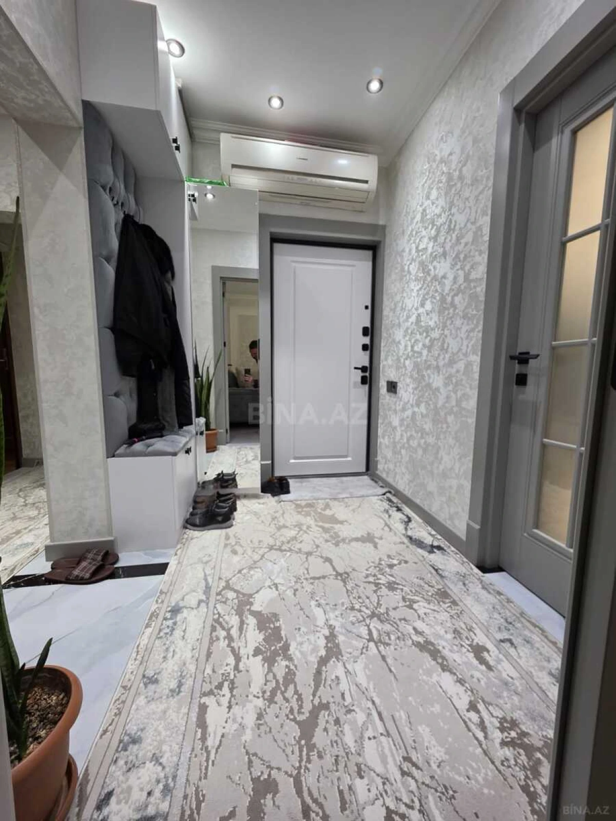 Satılır 3 otaqlı mənzil 70 m²