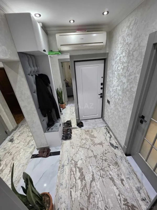 Satılır 3 otaqlı mənzil 70 m²