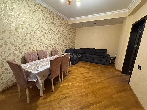 Kirayə verilir 2 otaqlı mənzil 82 m²